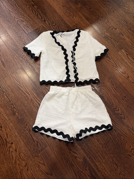 Commense Pants - Commense White Knit Top with Black Scalloped Trim and matching shorts
